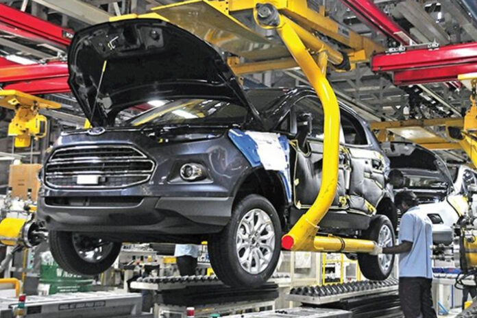 China Pumps Money into Auto Industry Despite Oversupply Concerns